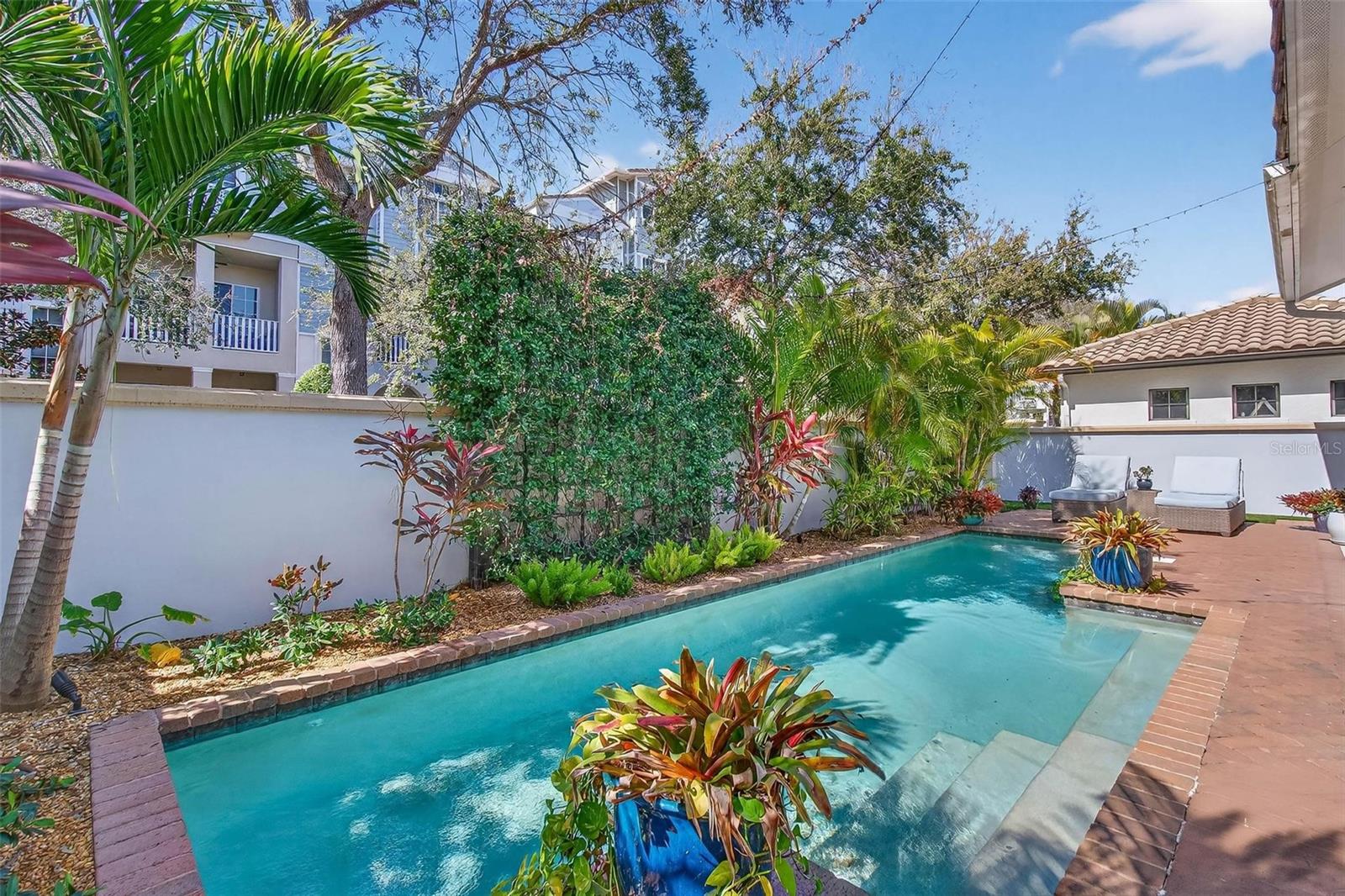 6054 YEATS MANOR DR, TAMPA, FL, 33616