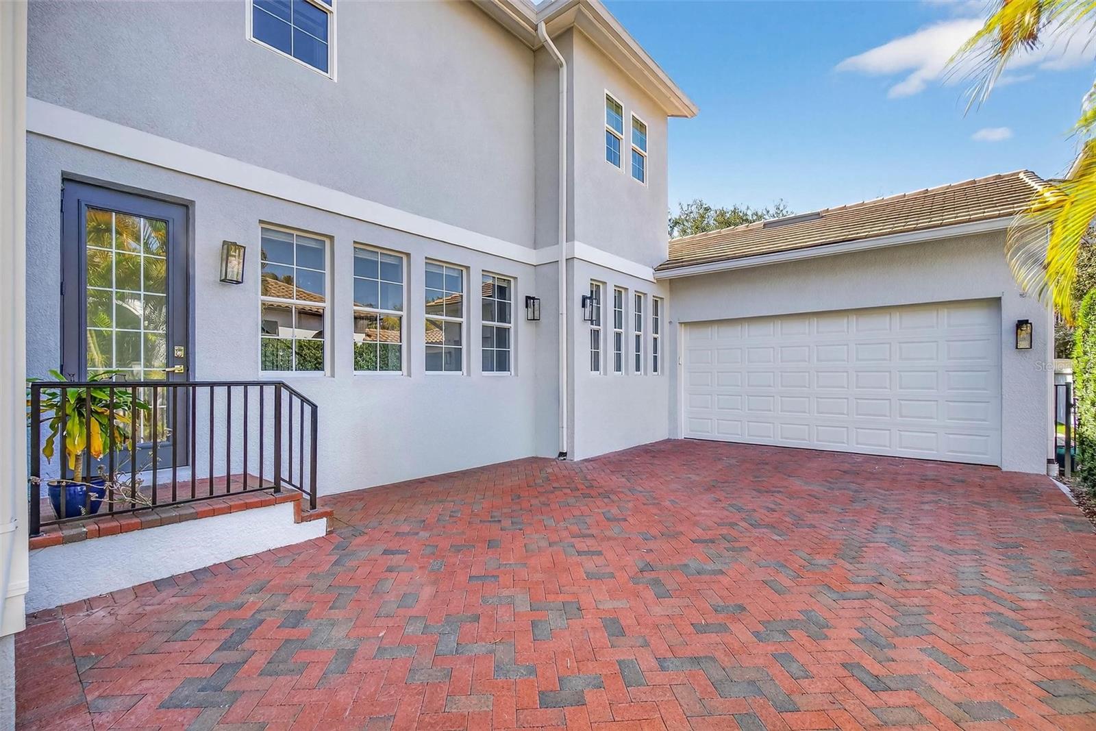 6054 YEATS MANOR DR, TAMPA, FL, 33616