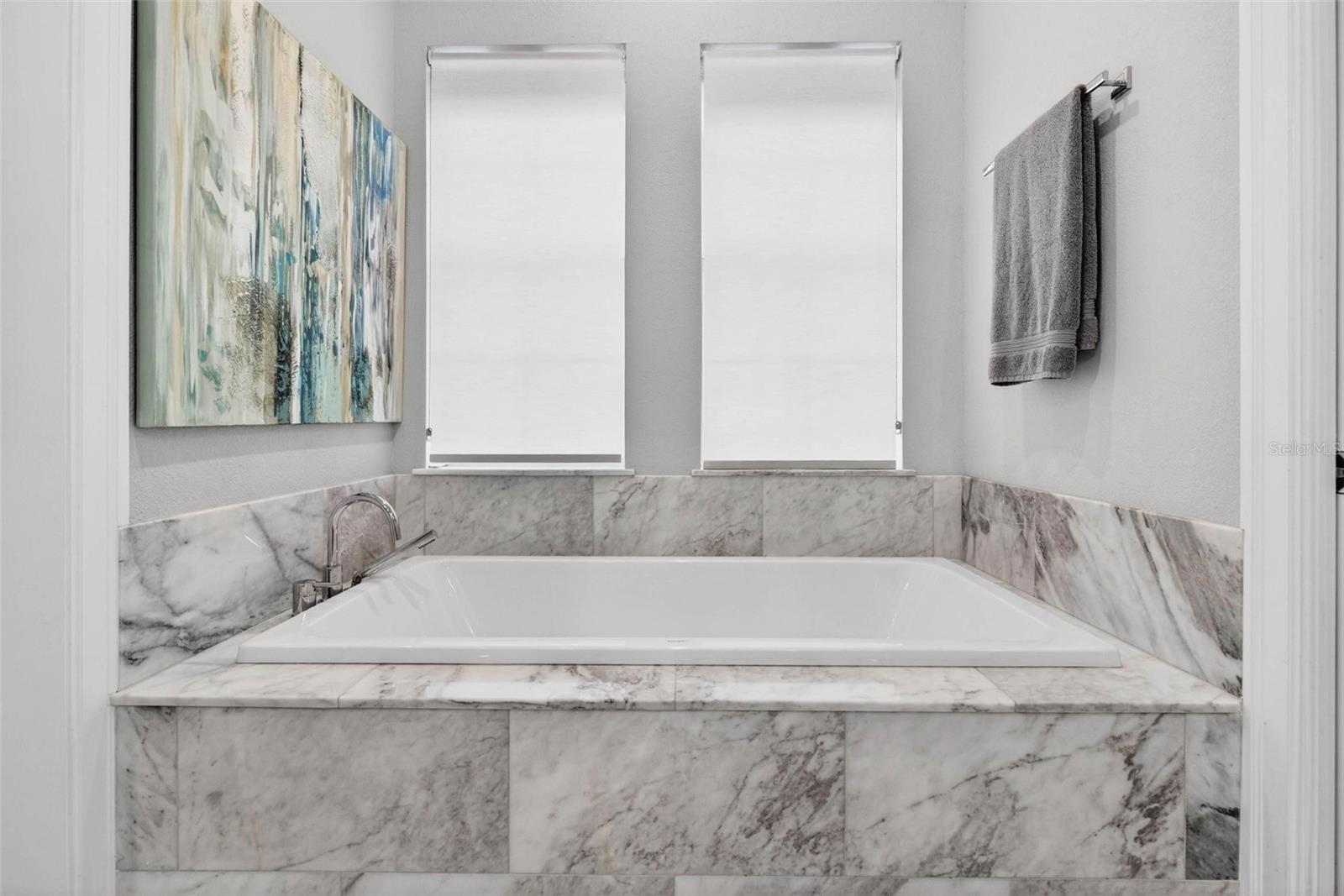 6054 YEATS MANOR DR, TAMPA, FL, 33616