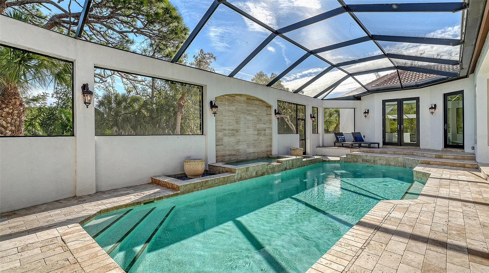 A4683382 Property Photo