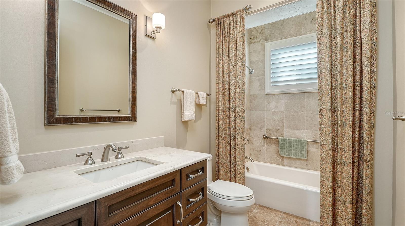 A4683382 Property Photo