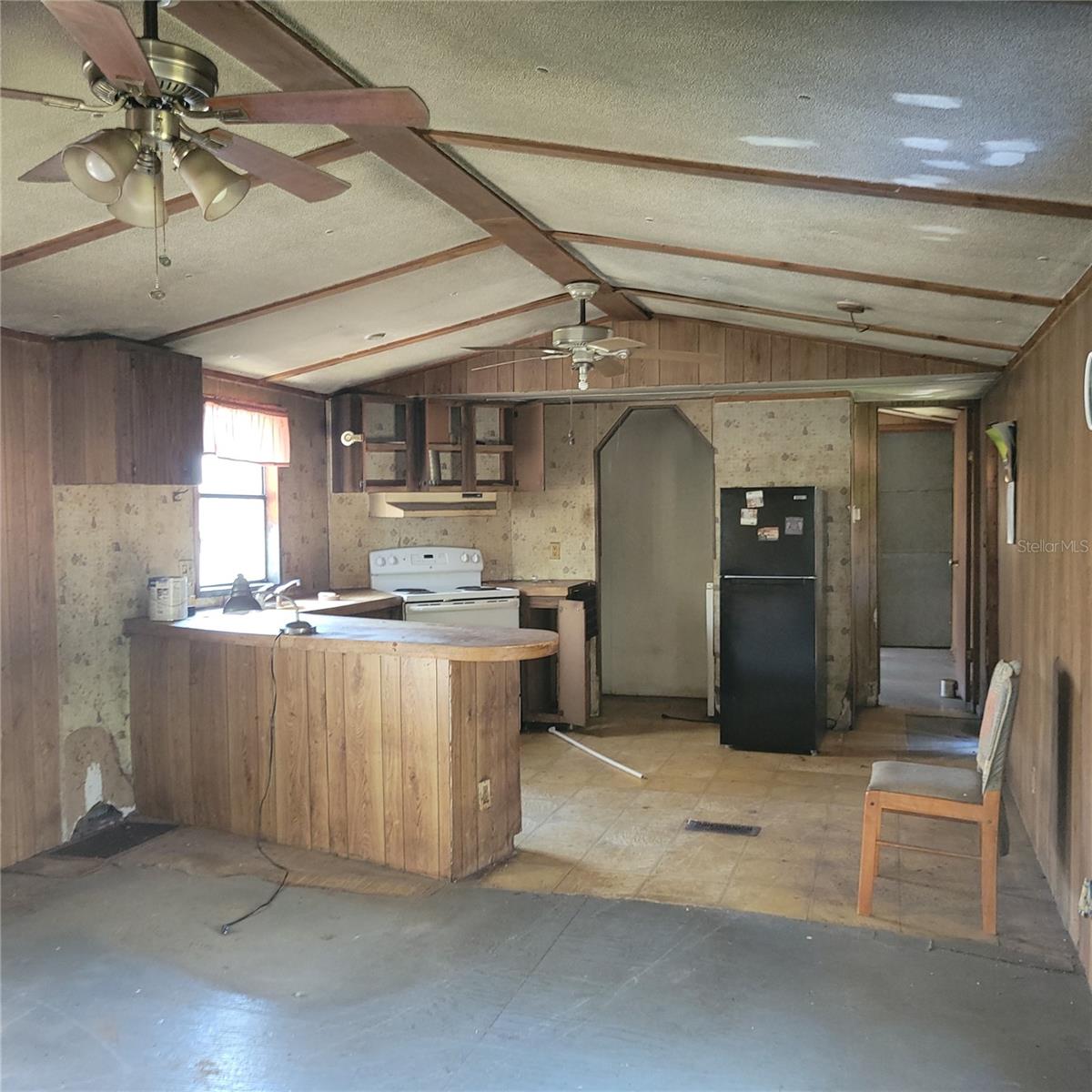 W7883231 Property Photo