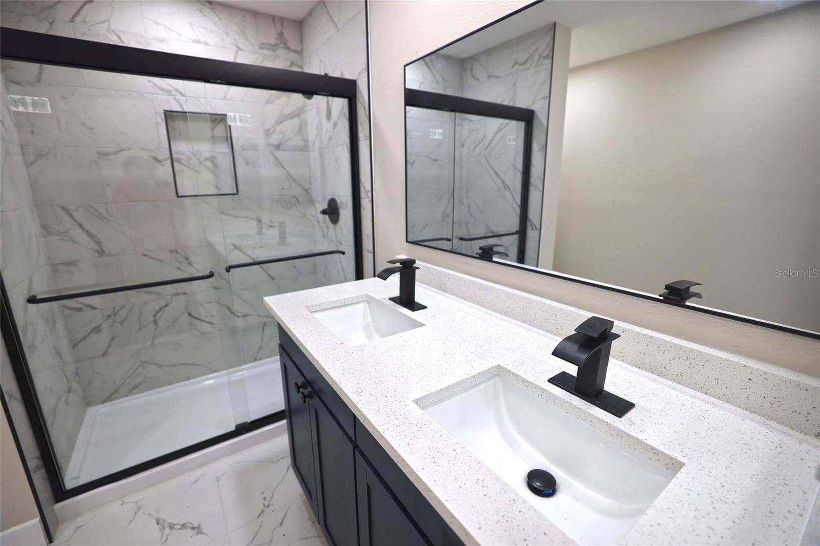 5667 CREEKWOOD DR, SARASOTA, FL, 34233