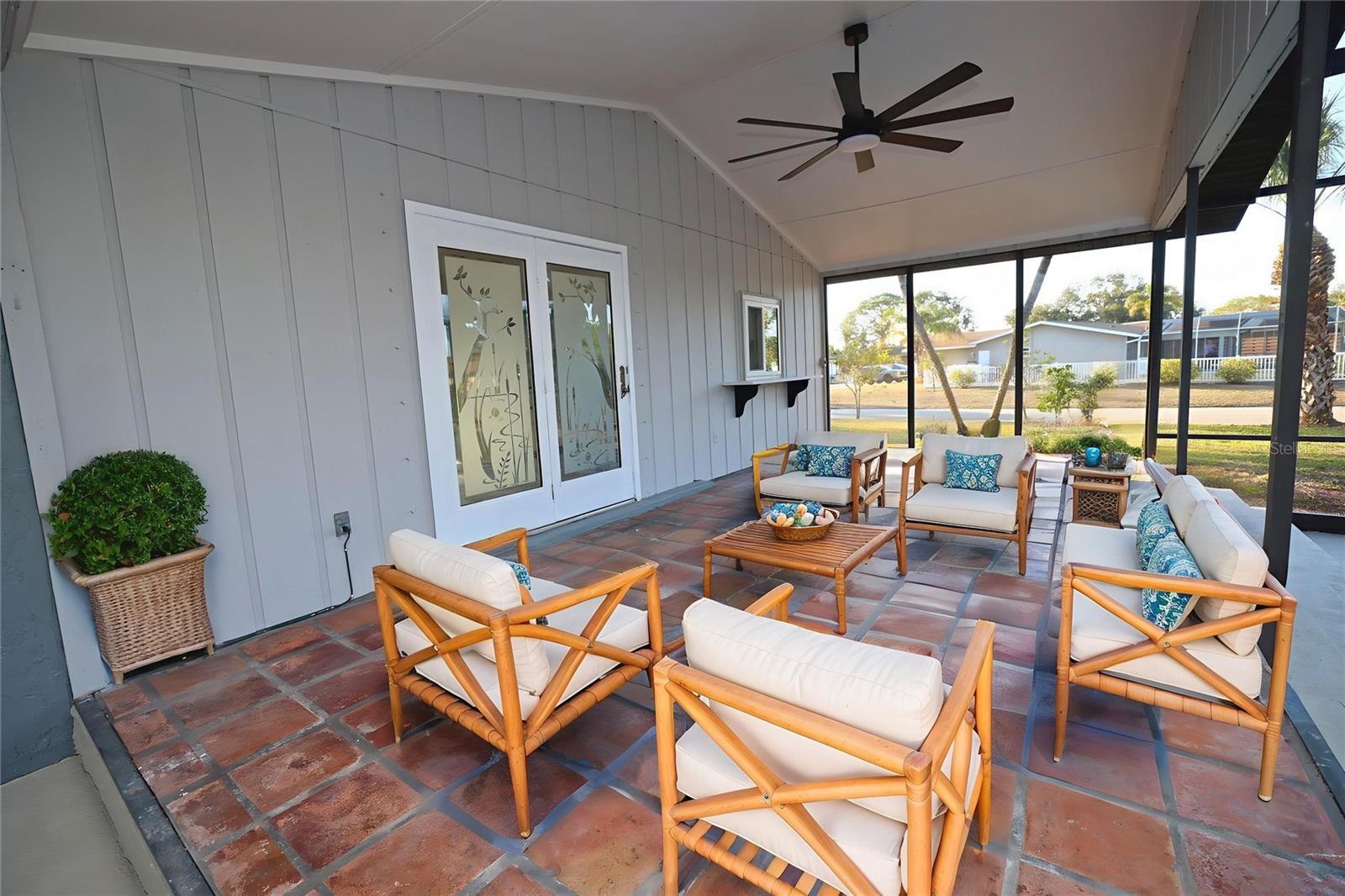 5667 CREEKWOOD DR, SARASOTA, FL, 34233