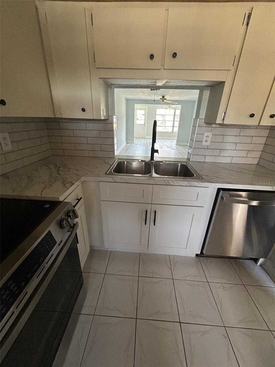 TB8478744 Property Photo