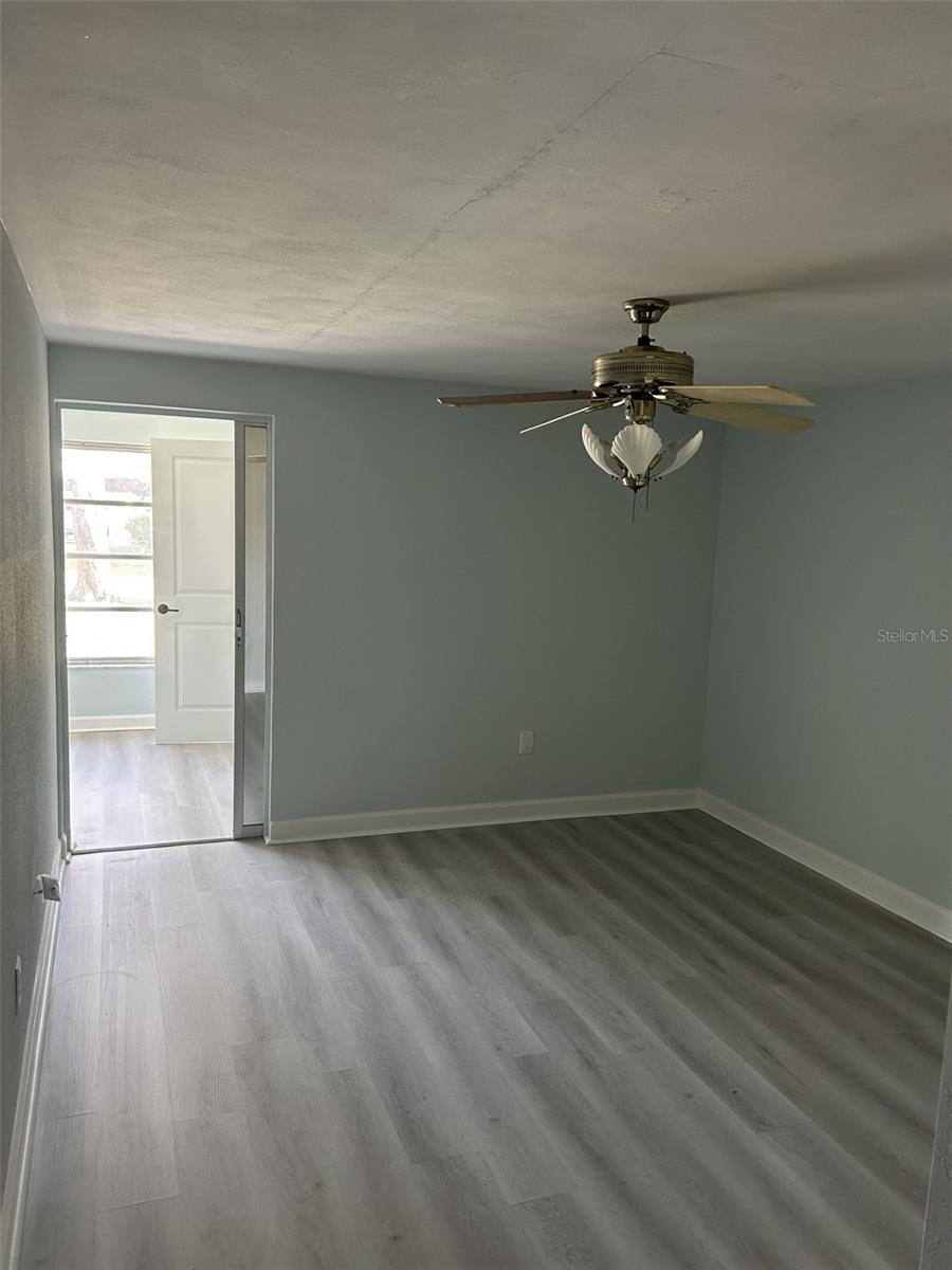 TB8478744 Property Photo