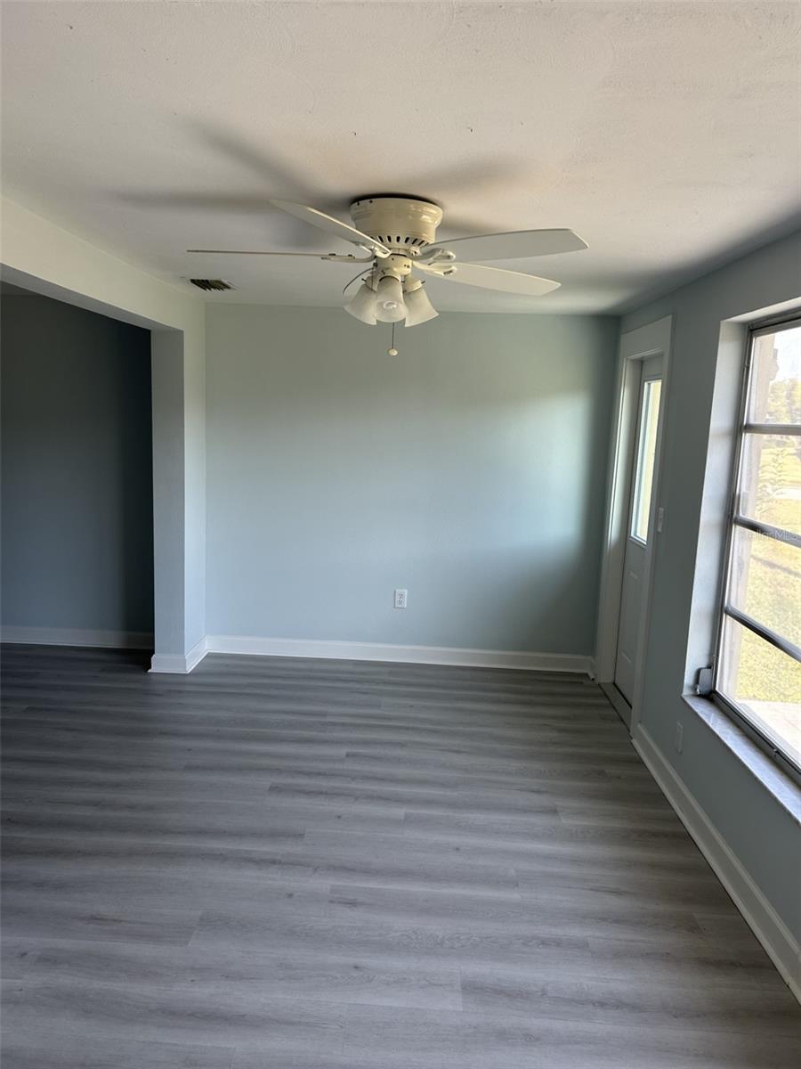 TB8478744 Property Photo