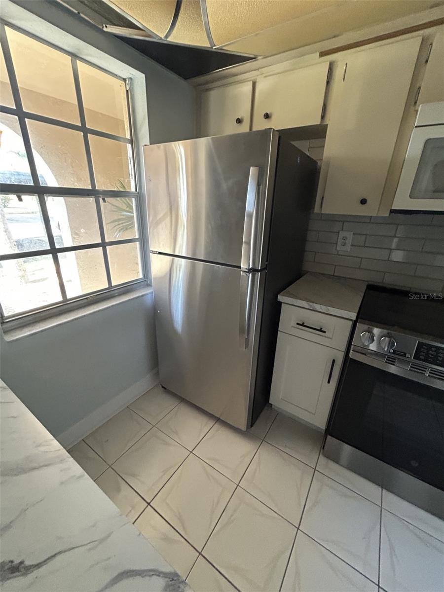 TB8478744 Property Photo