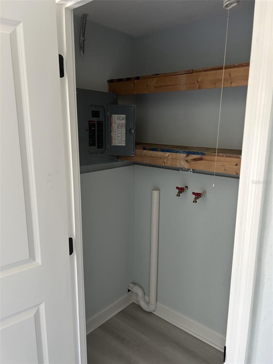 TB8478744 Property Photo