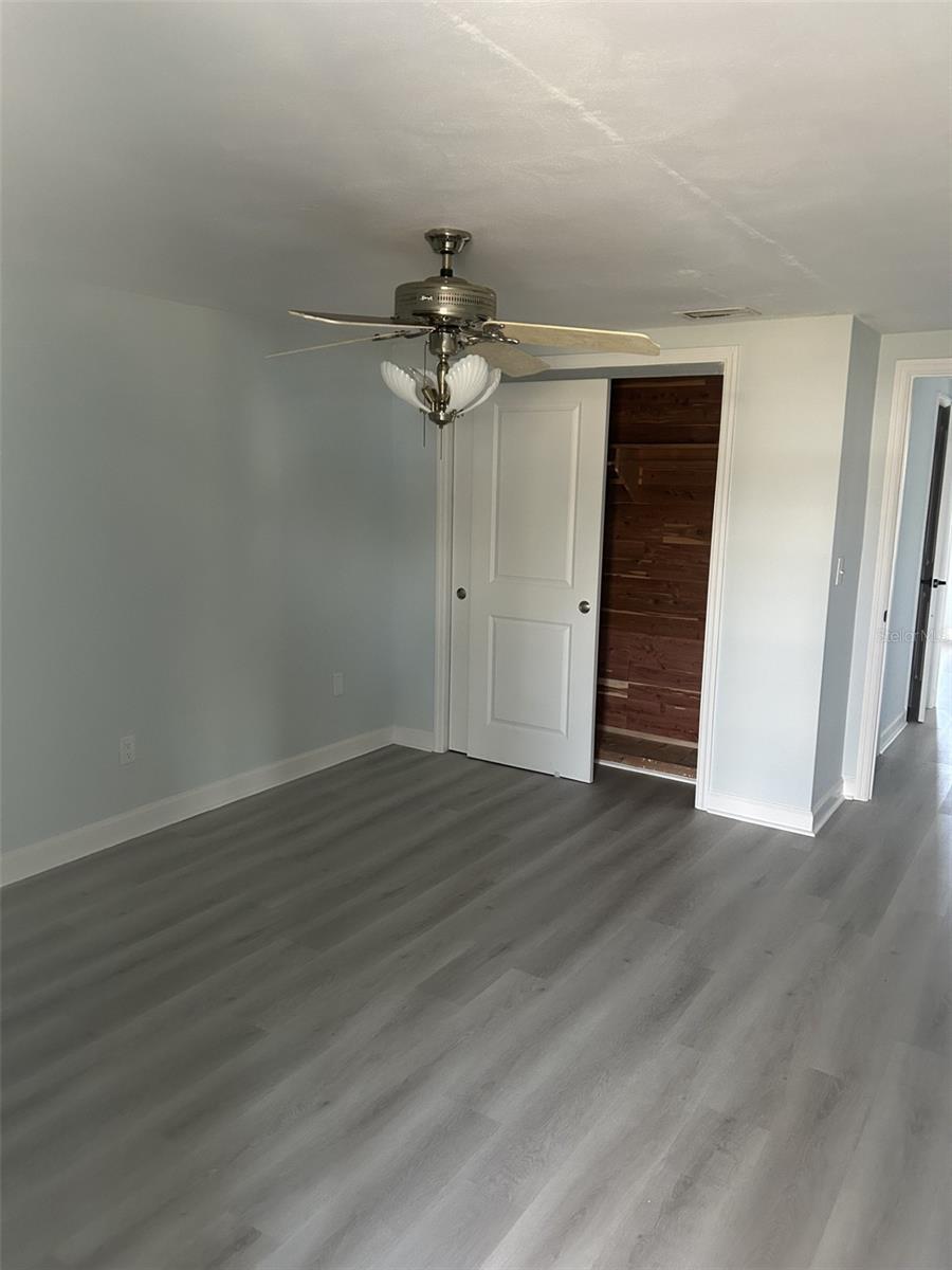 TB8478744 Property Photo