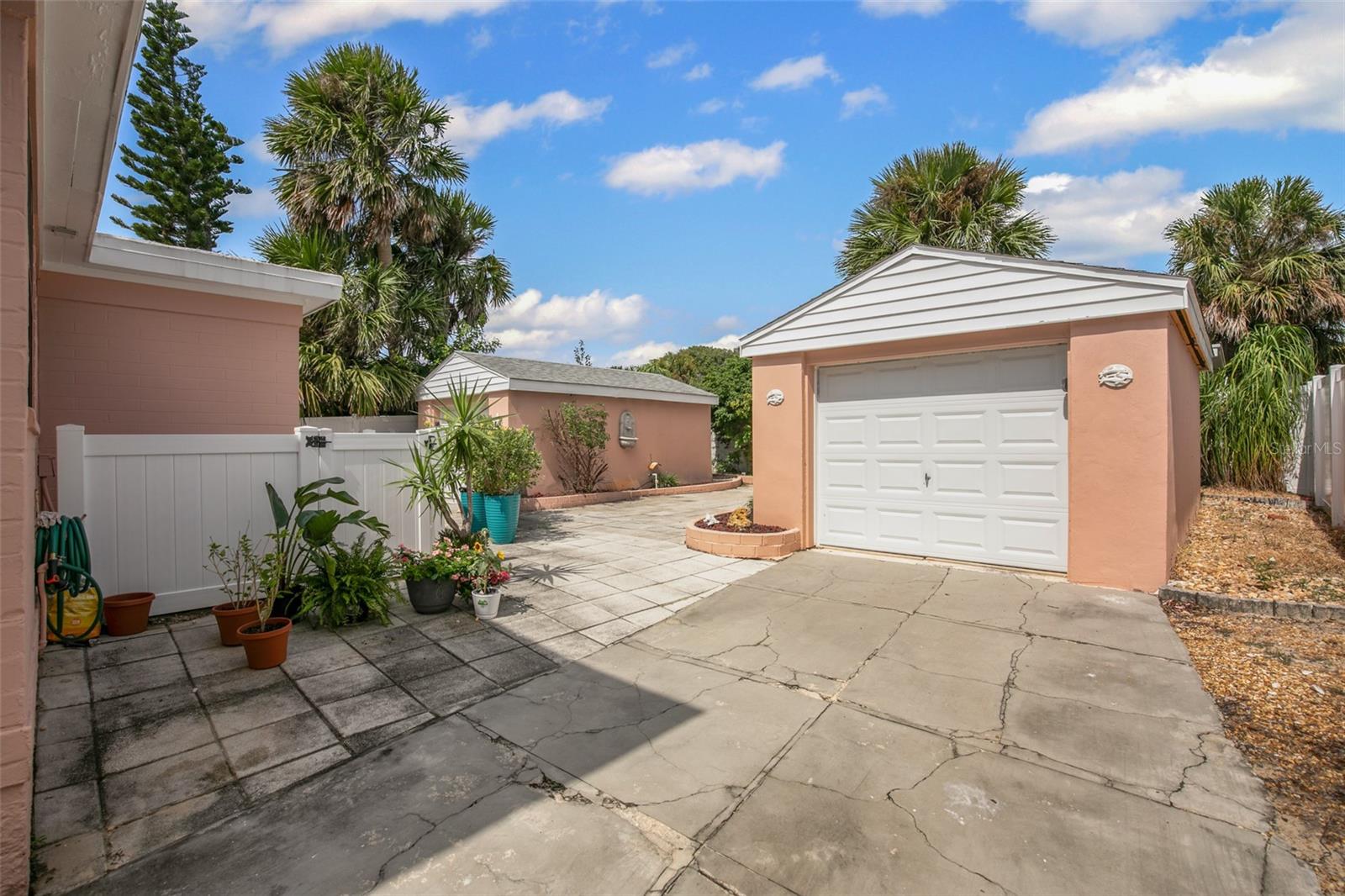 517 REVILO BLVD, DAYTONA BEACH, FL, 32118