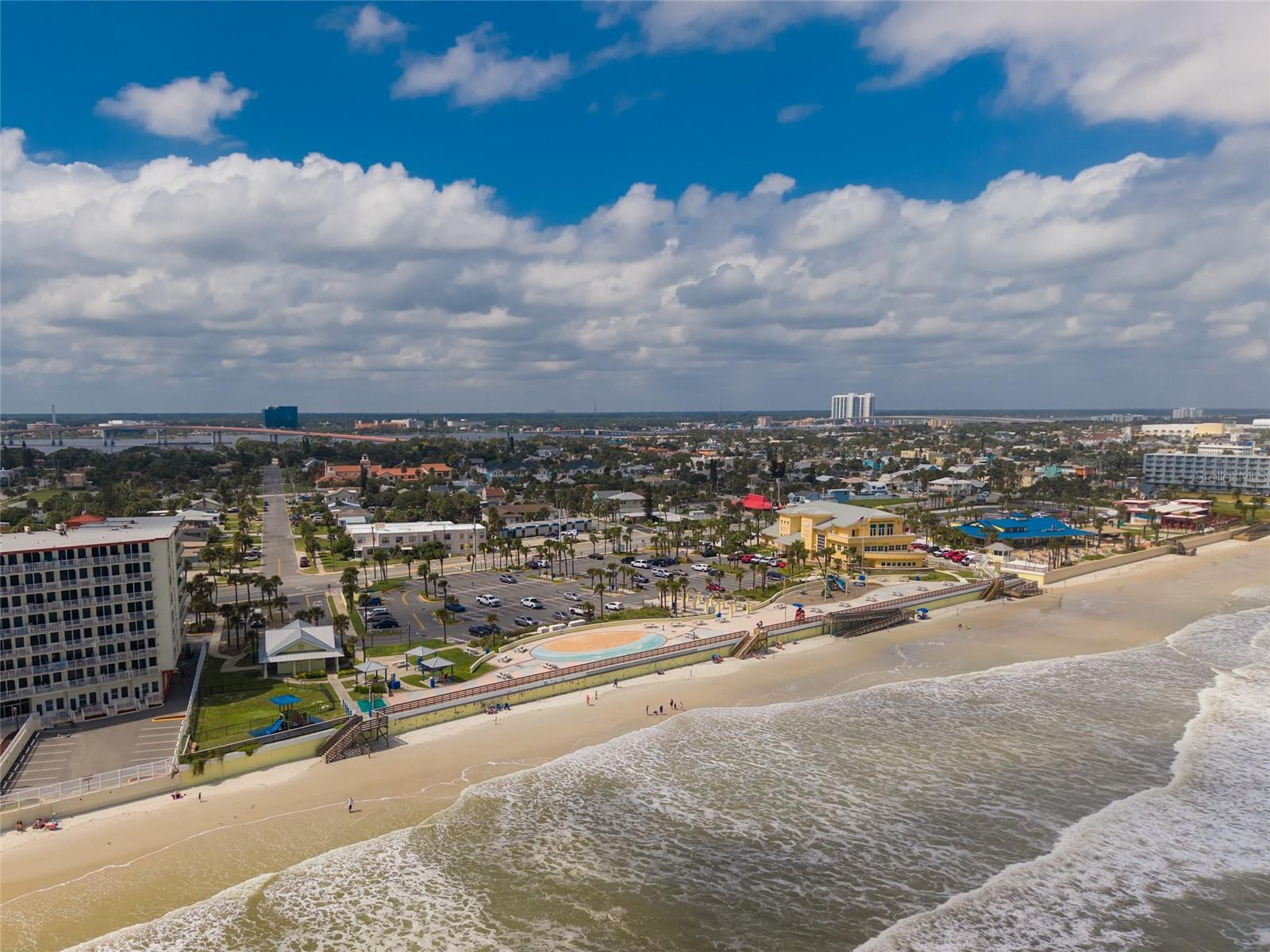 517 REVILO BLVD, DAYTONA BEACH, FL, 32118