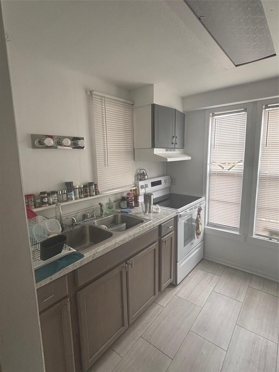 216 W BELMAR ST, LAKELAND, FL, 33803