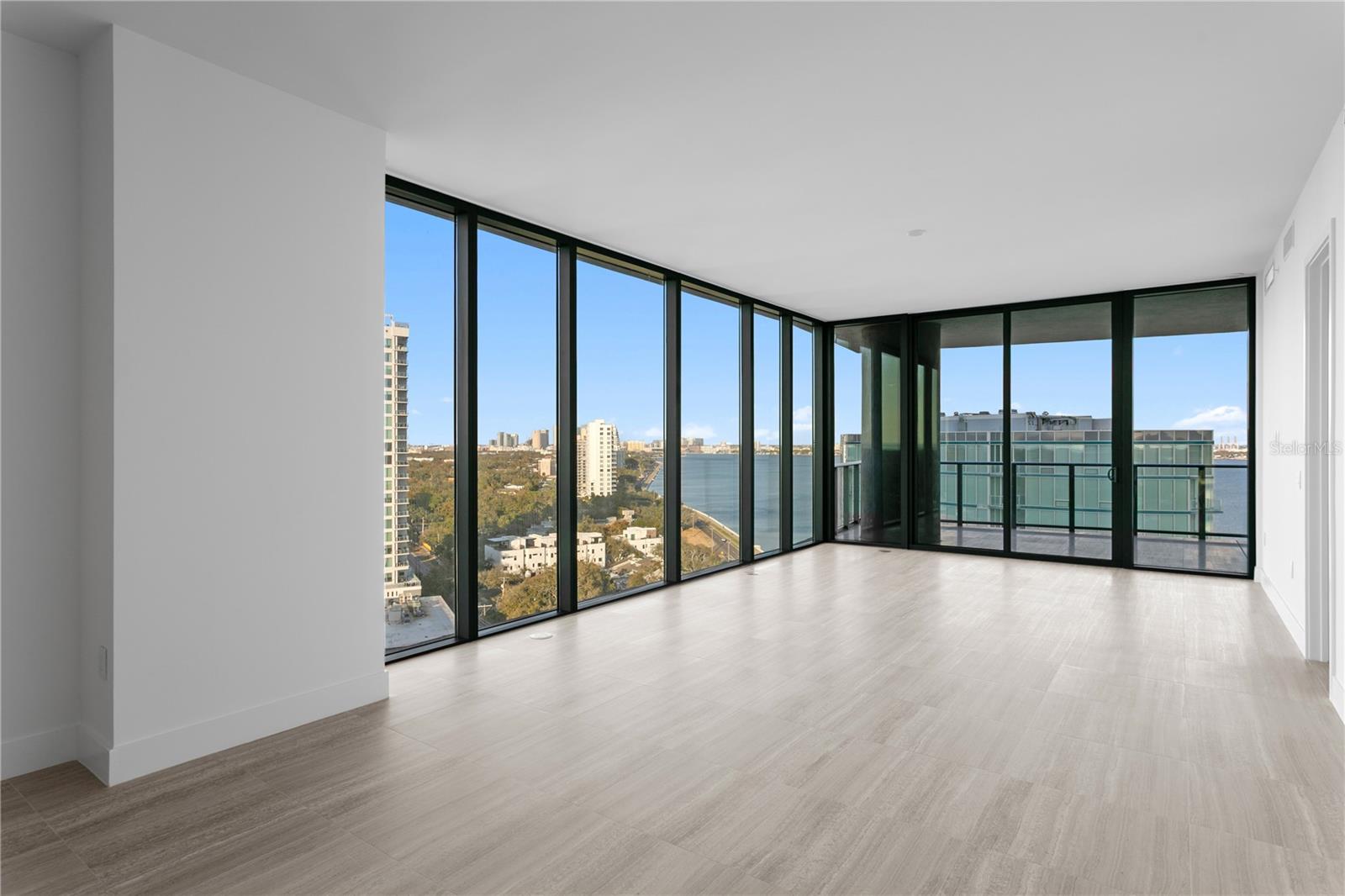 TB8478943 Property Photo