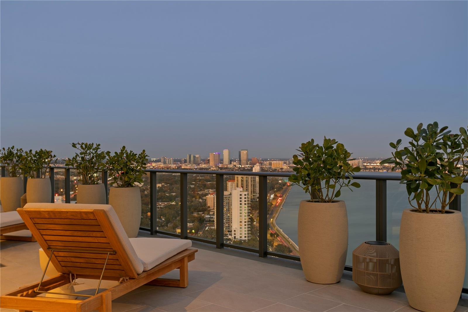 ...spectacular views day or night