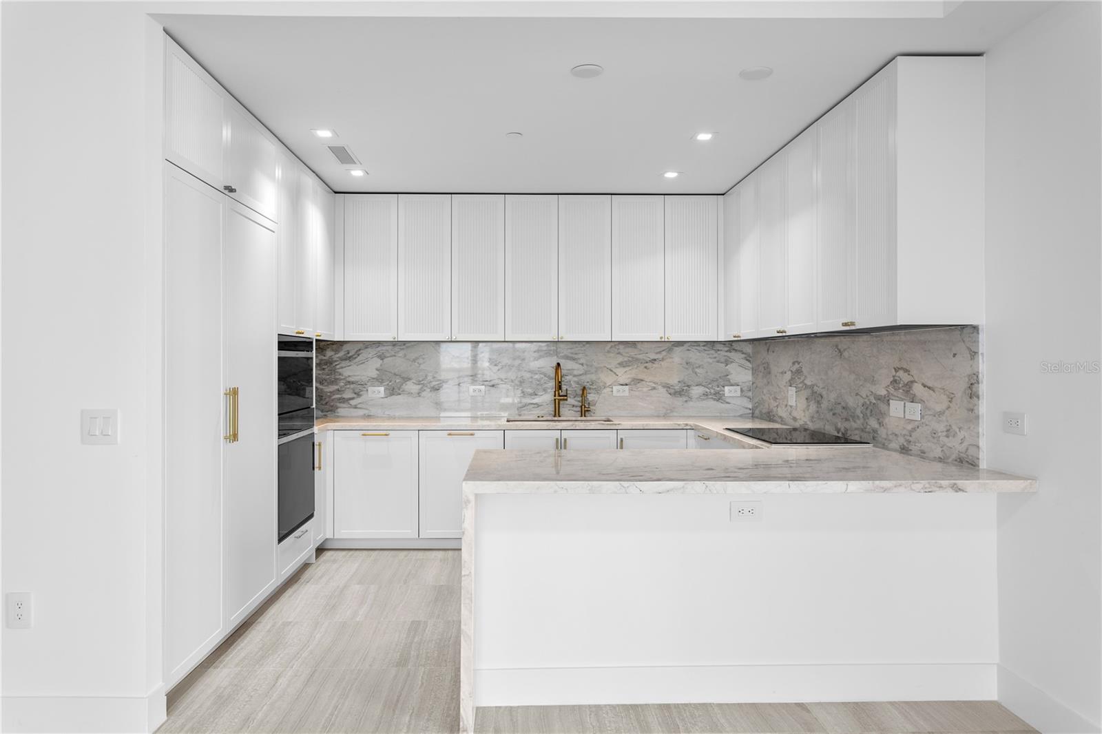 TB8478943 Property Photo