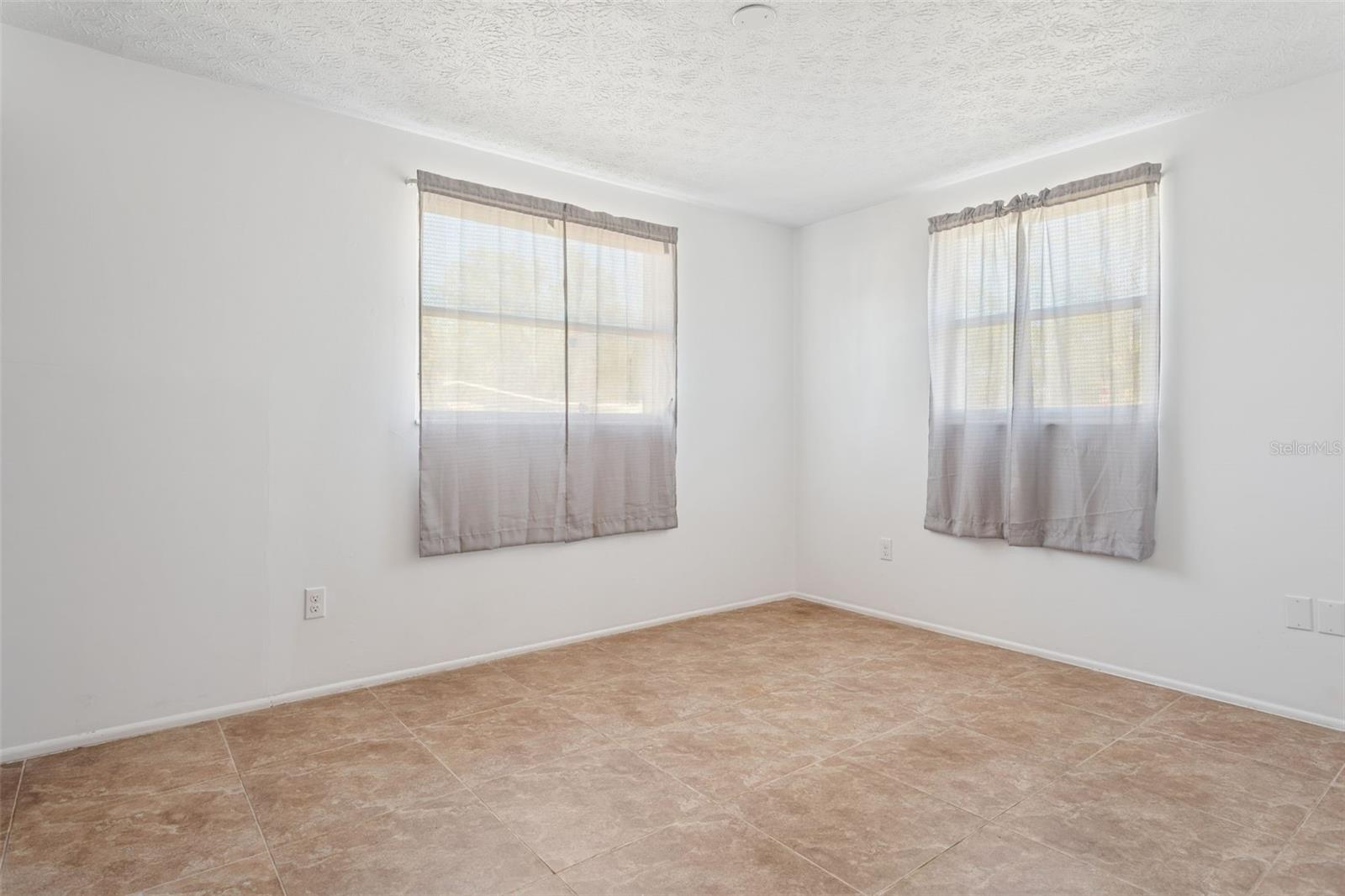 8105 ALPINE AVE, TAMPA, FL, 33619