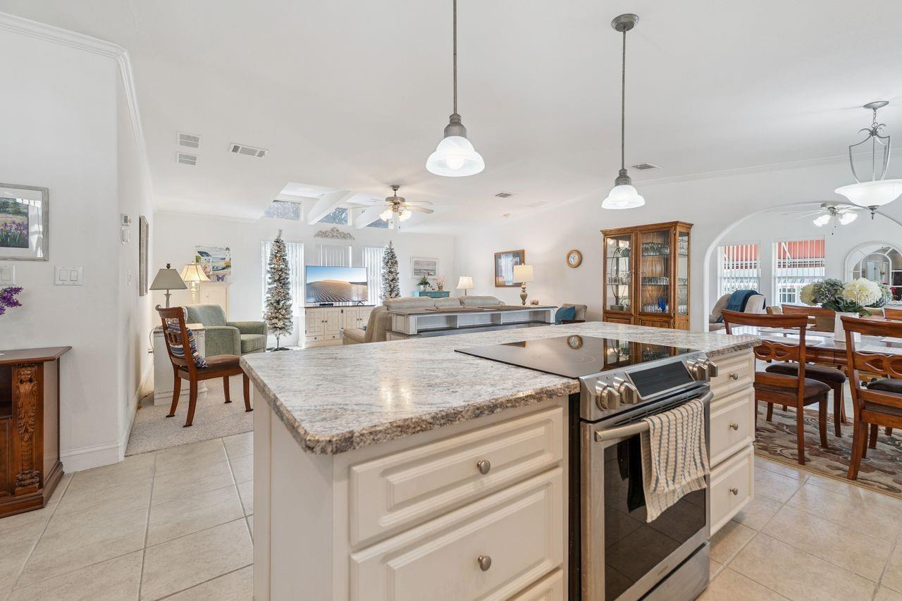 6636 WESTCHESTER DR NE, WINTER HAVEN, FL, 33881