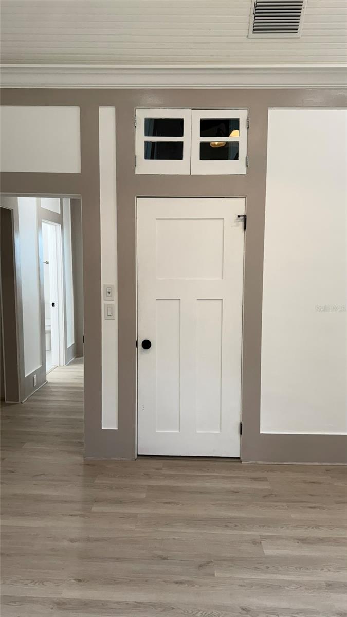 Door to Bedroom5/Loft/Studio