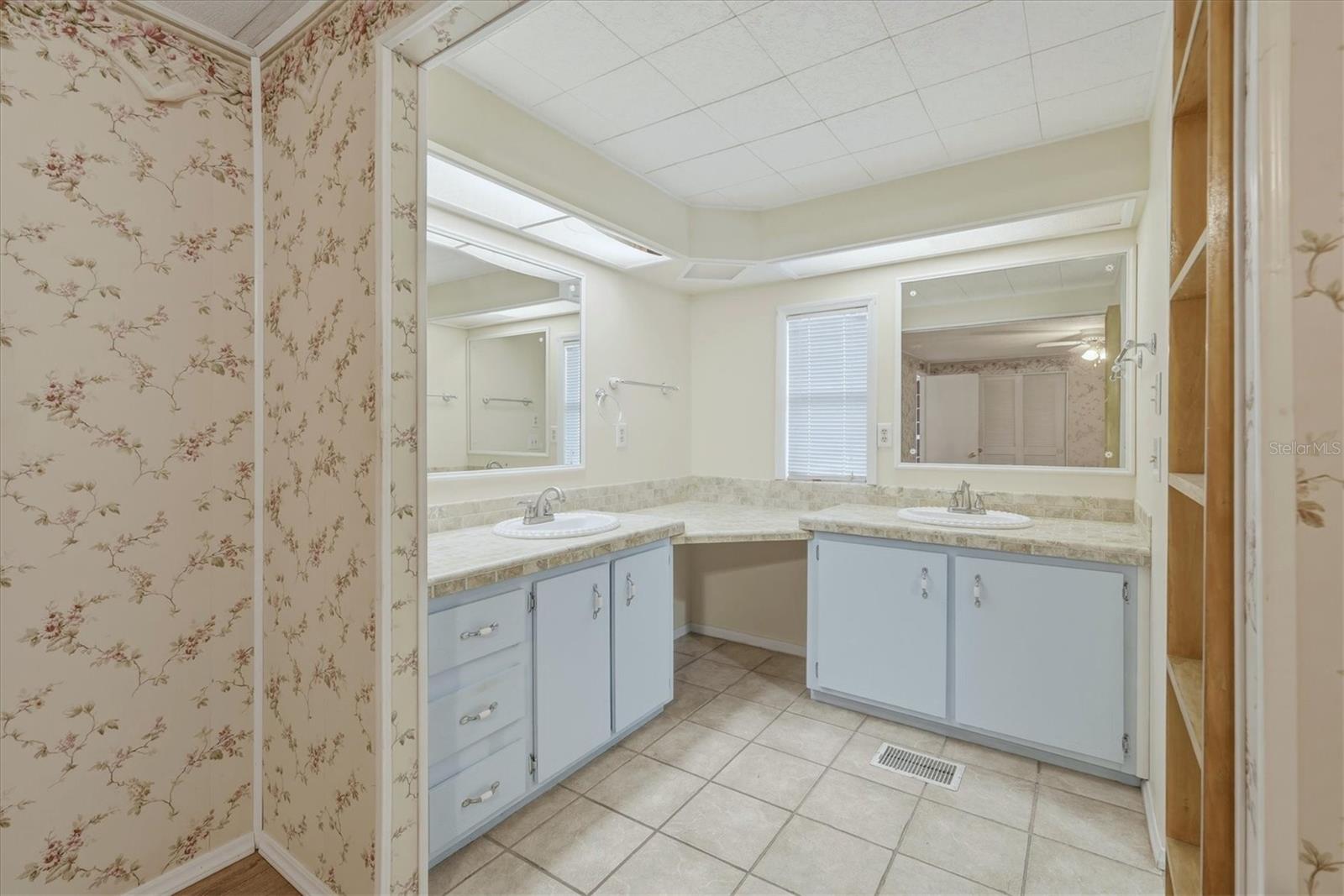 6710 36TH AVE E #201, PALMETTO, FL, 34221