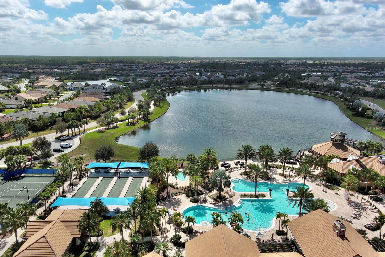 17631 CAMDEN DR, BRADENTON, FL, 34202