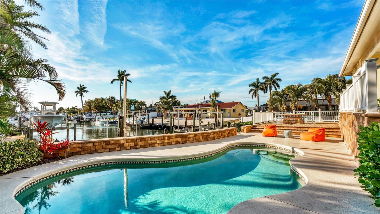 A4683541 Property Photo