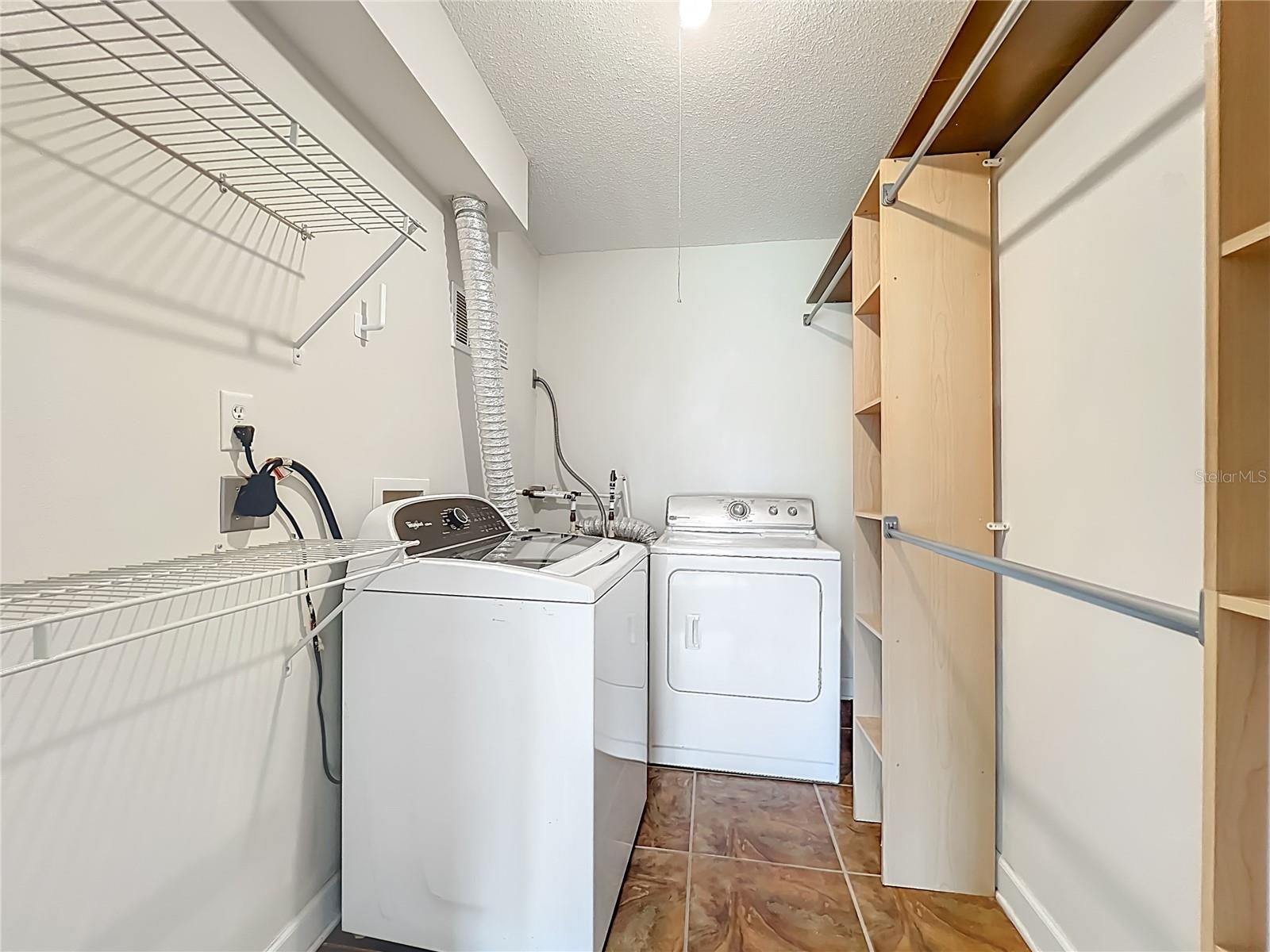 4864 CONWAY RD #120, ORLANDO, FL, 32812