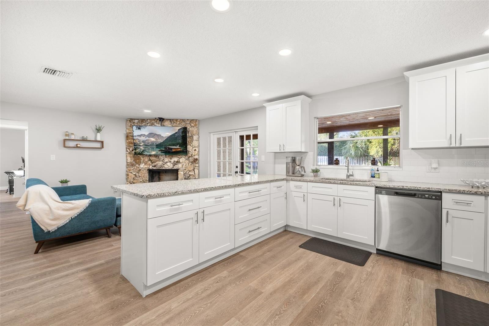 255 E HORNBEAM DR, LONGWOOD, FL, 32779