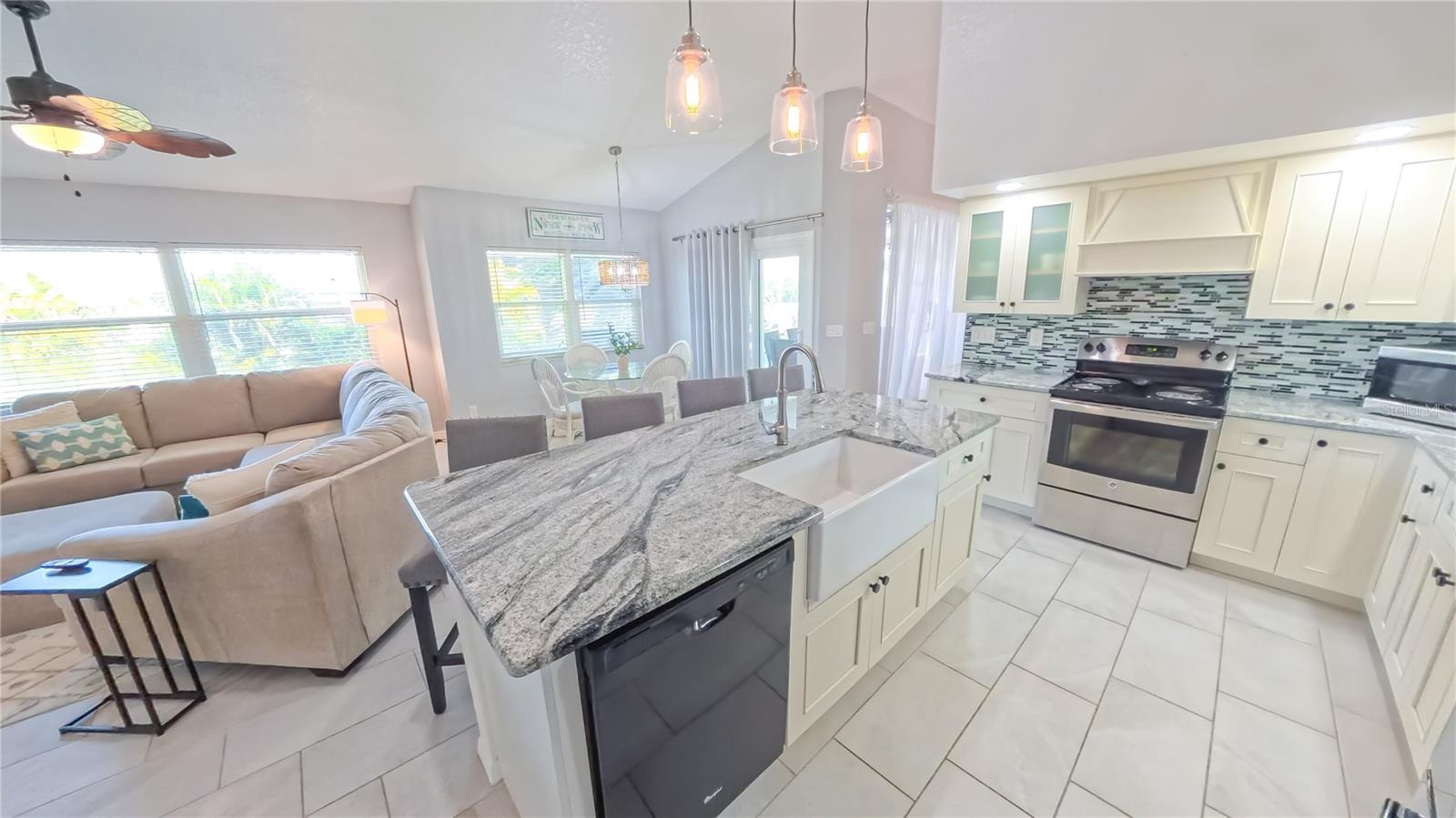 35 SPORTSMAN CT, ROTONDA WEST, FL, 33947