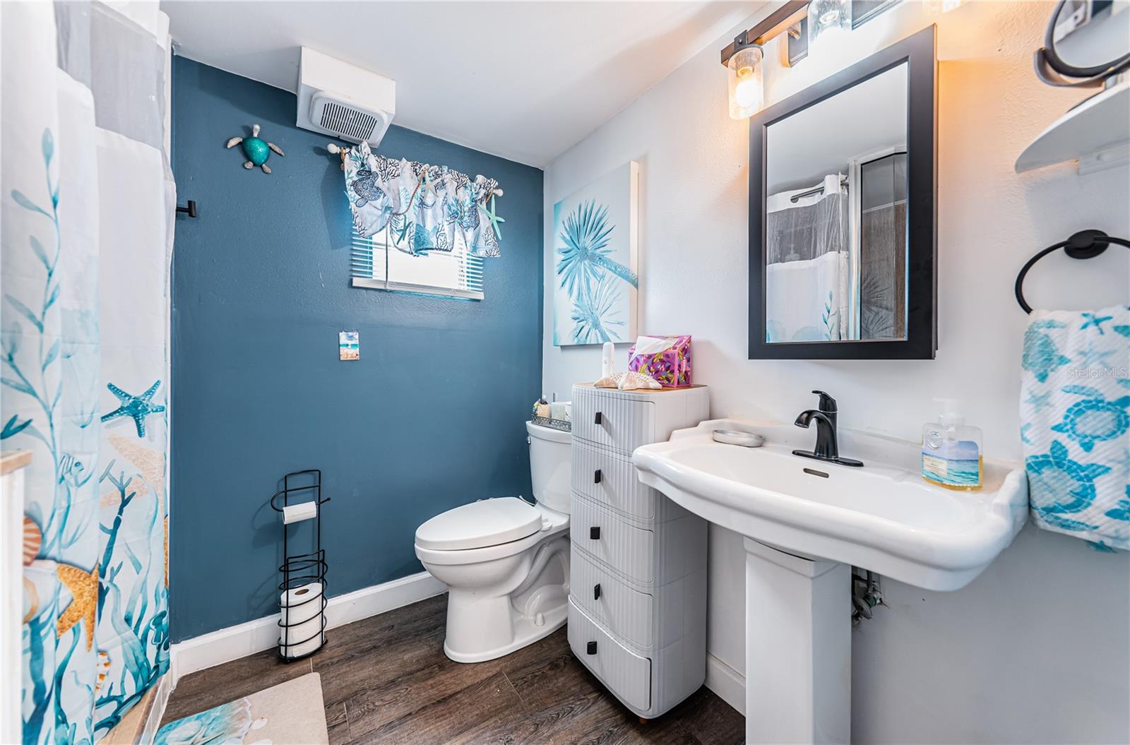 TB8479263 Property Photo