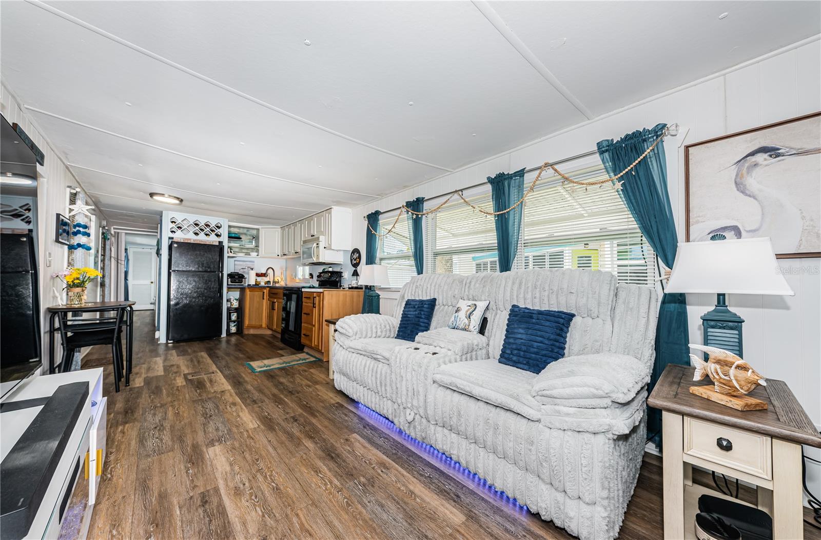 TB8479263 Property Photo