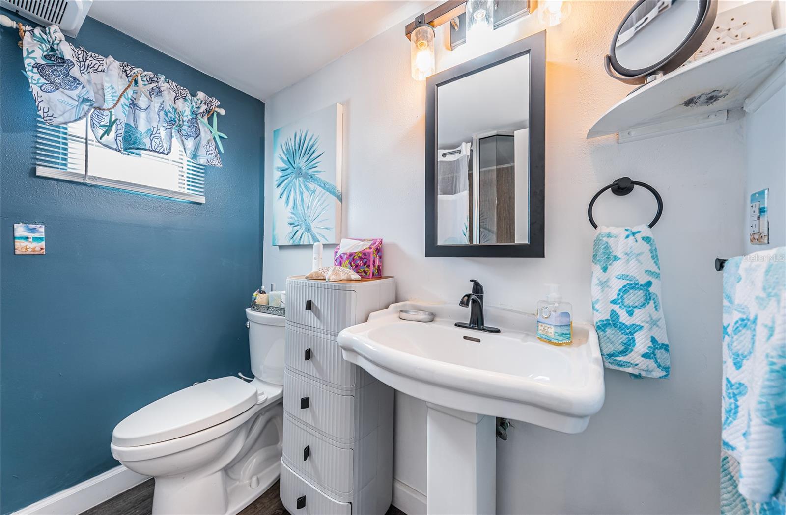 TB8479263 Property Photo