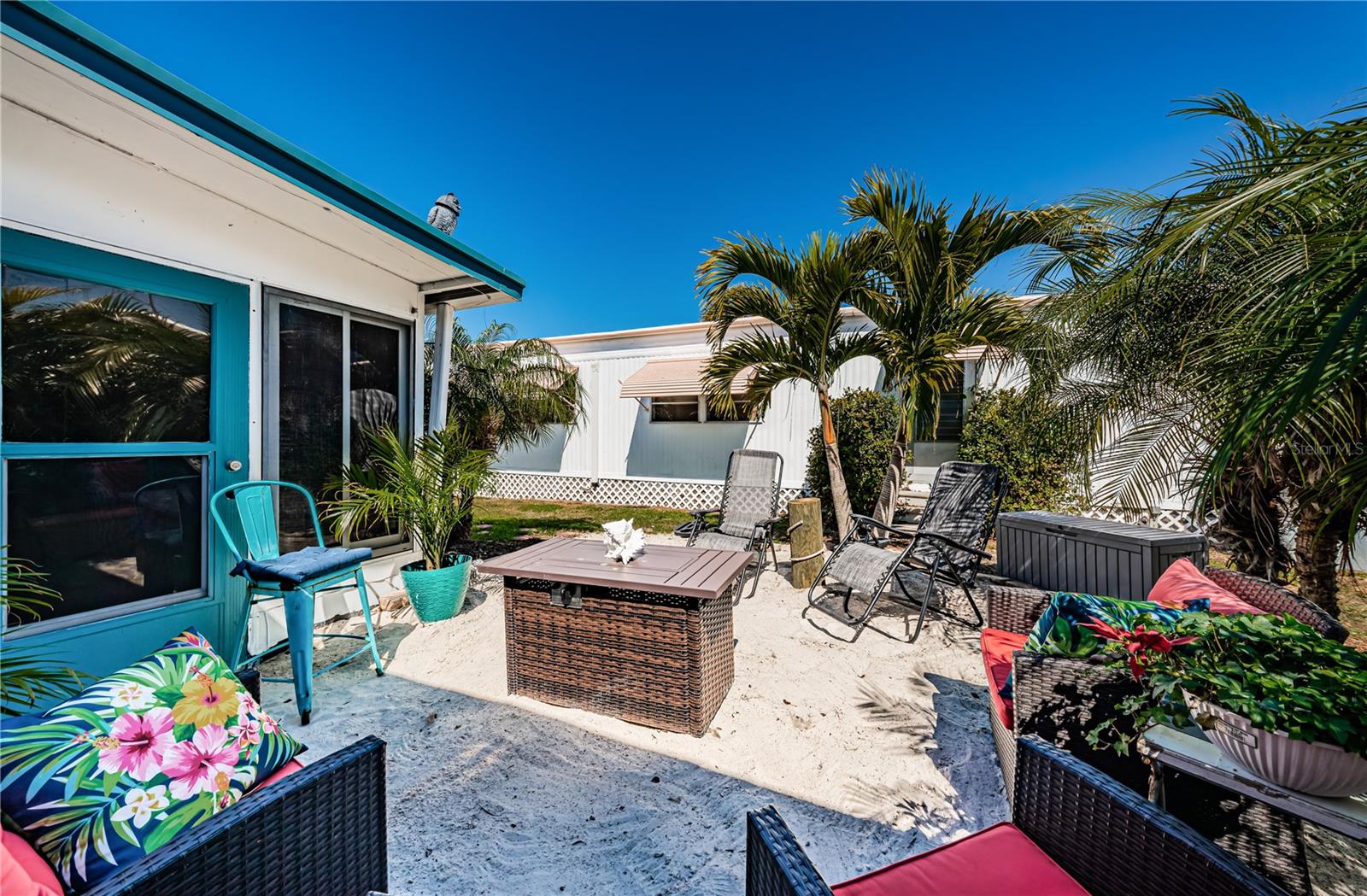 TB8479263 Property Photo