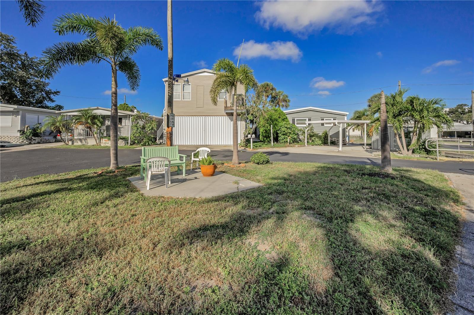 TB8479263 Property Photo