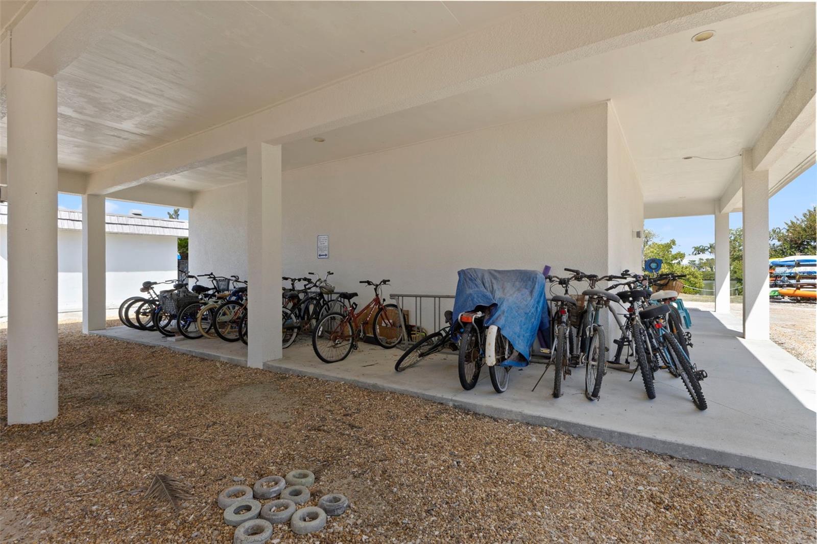 3330 GULF OF MEXICO DR #104D, LONGBOAT KEY, FL, 34228