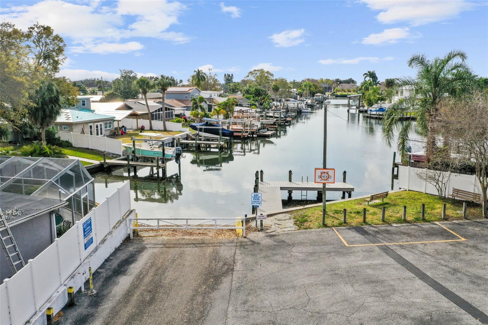 8402 BOXWOOD DR, TAMPA, FL, 33615