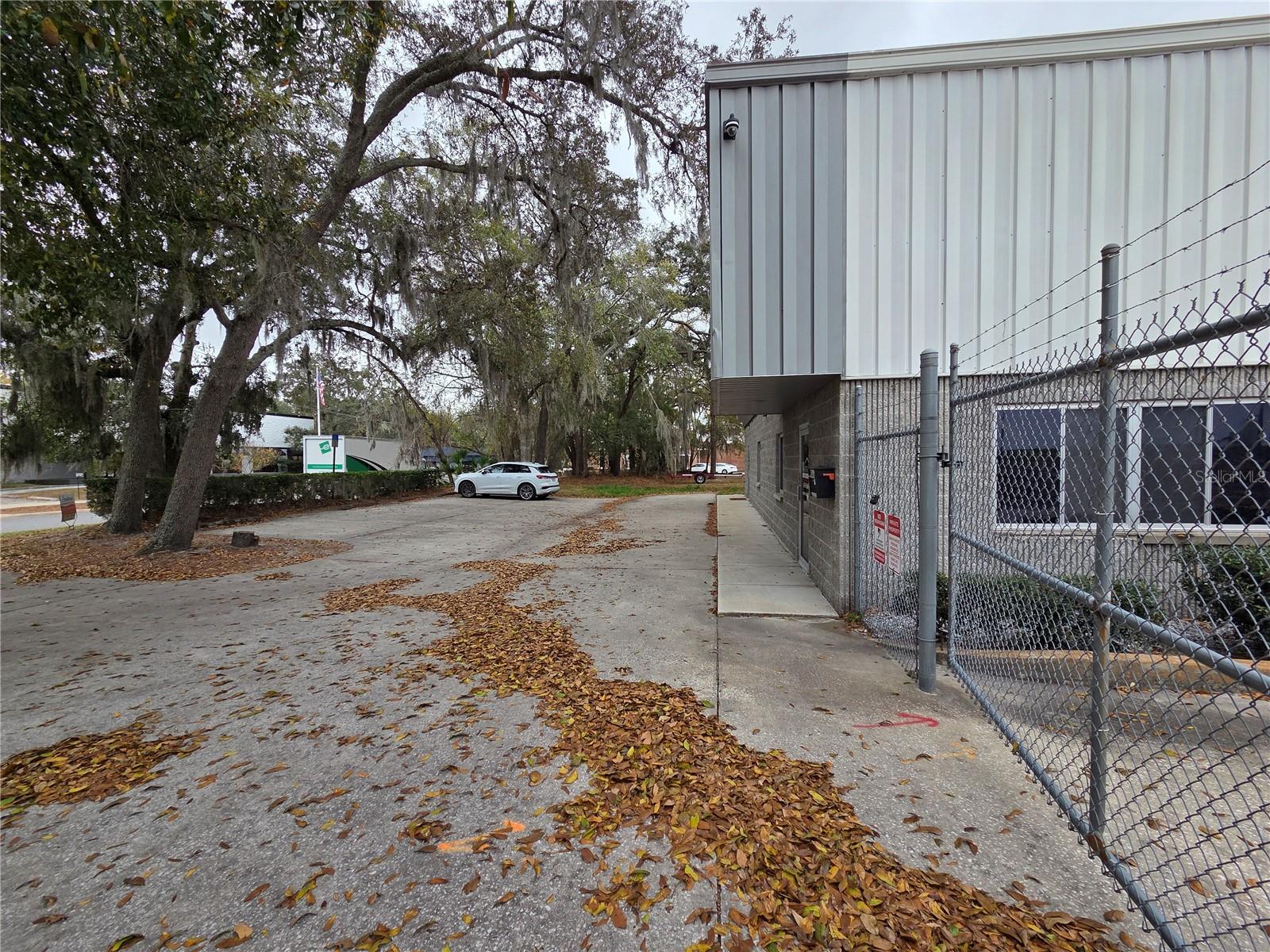 6800 EDGEWATER COMMERCE PKWY, ORLANDO, FL, 32810