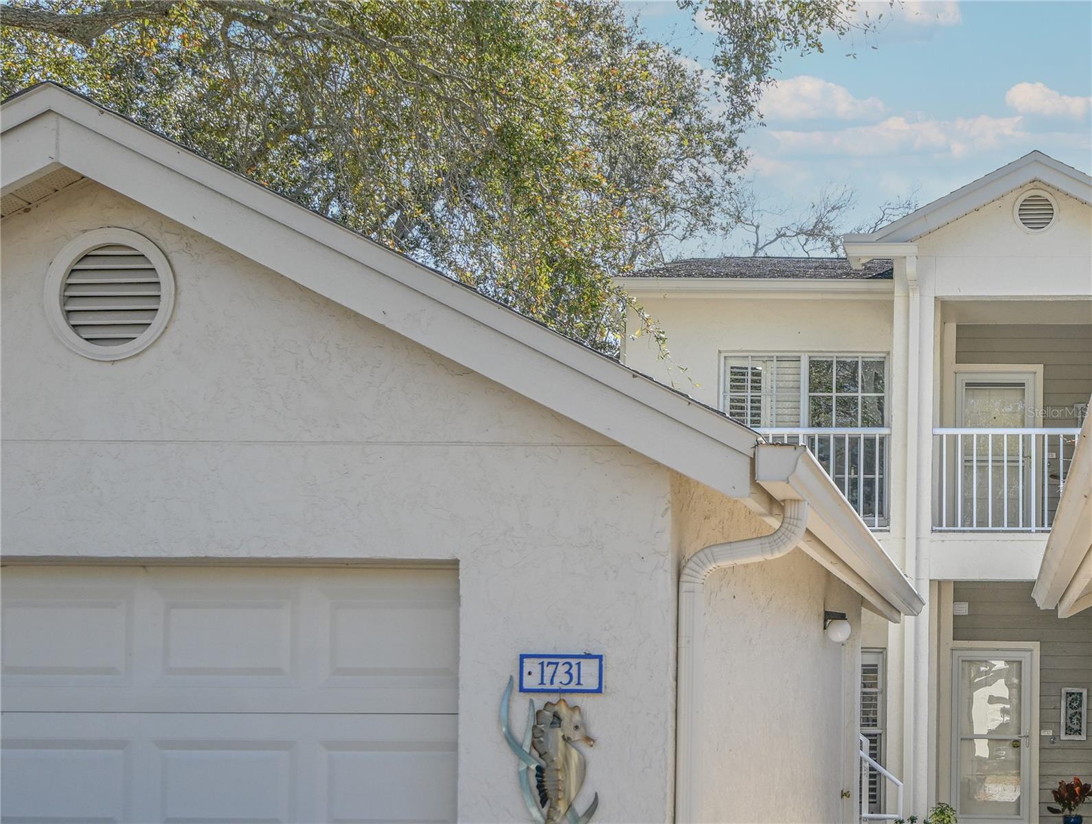 Walkway and shared ground-level courtyard are paved for a safe, clean, beautifulentrance