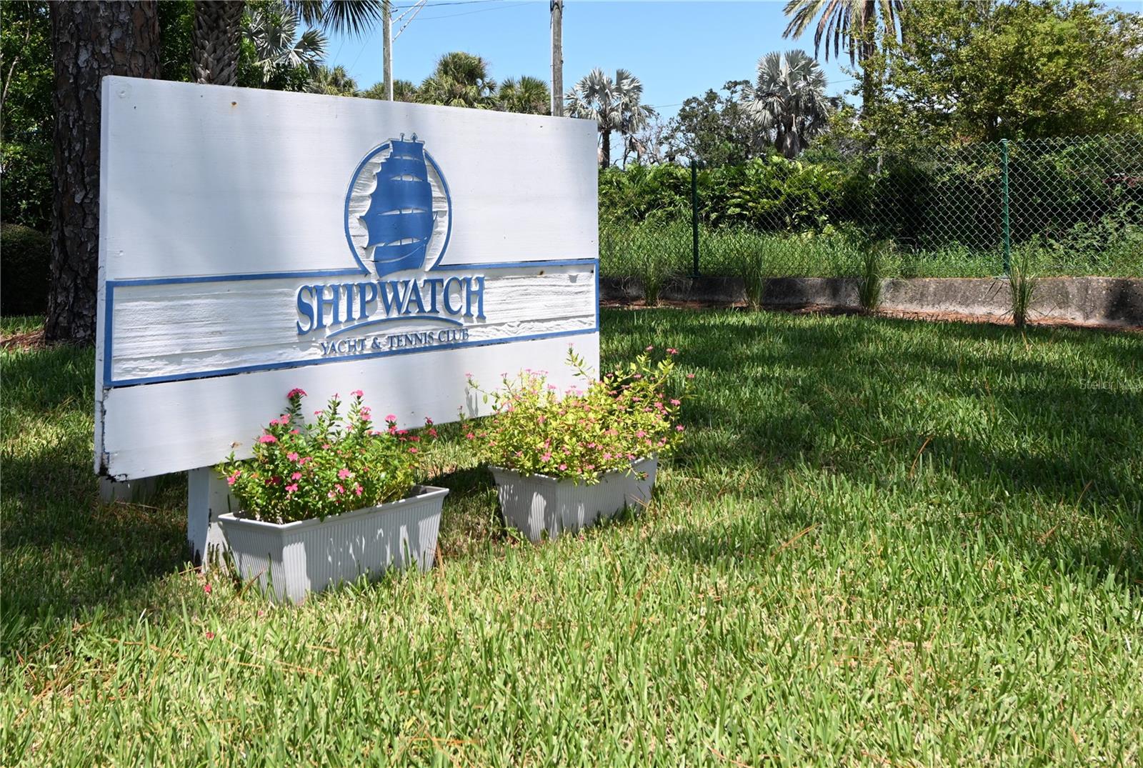 Shipwatch Yacht & Tennis Club