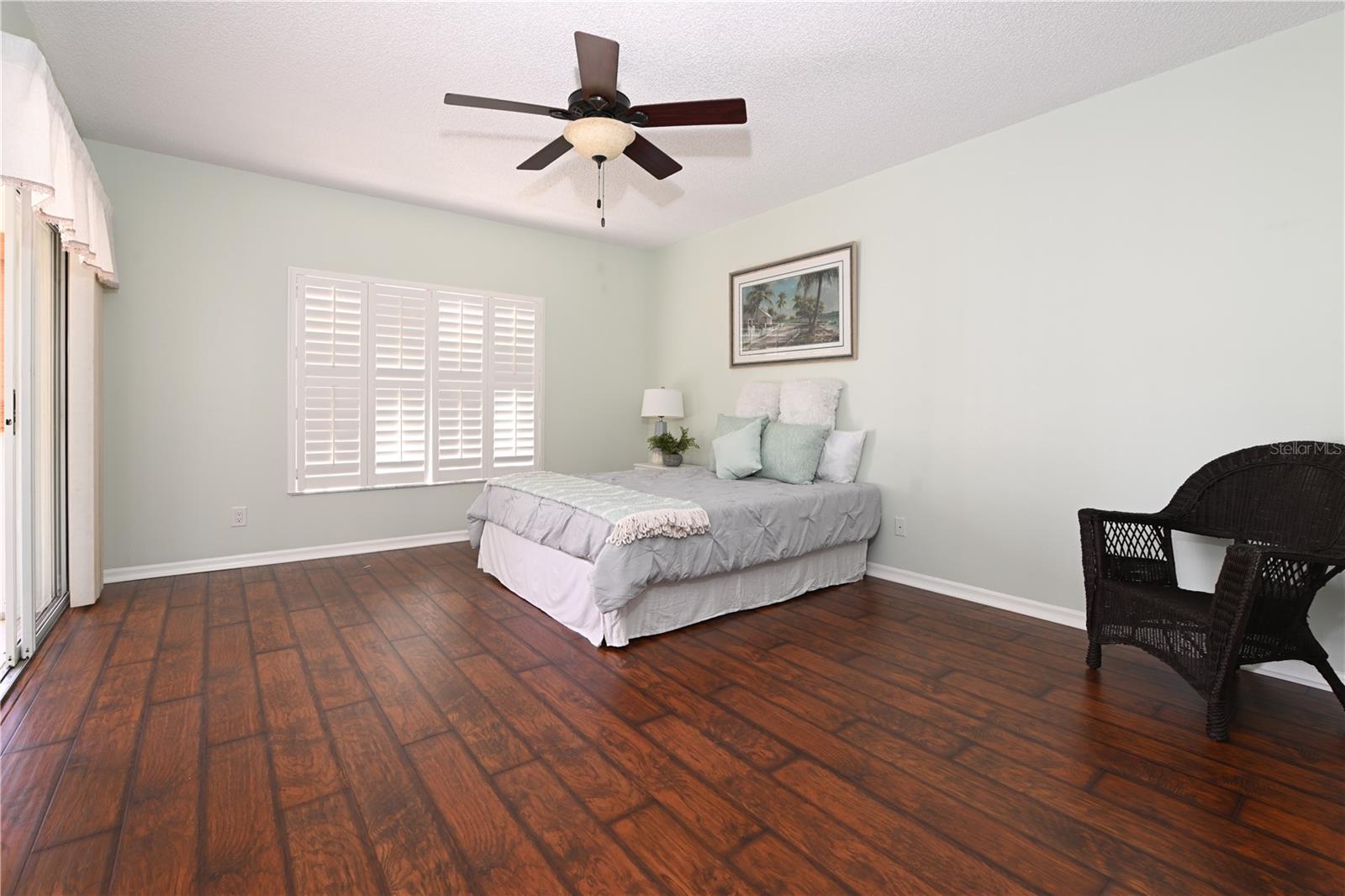 Primary opens out to balcony