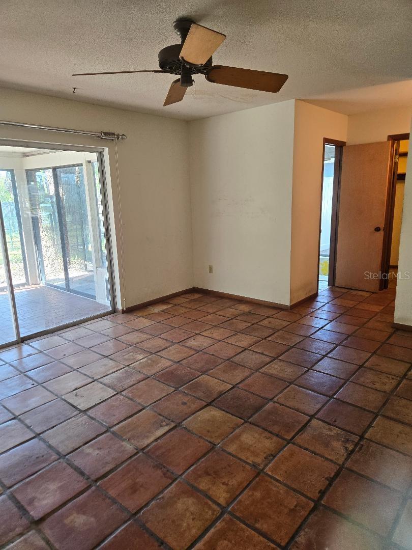 226 N GRIFFIN DR, CASSELBERRY, FL, 32707