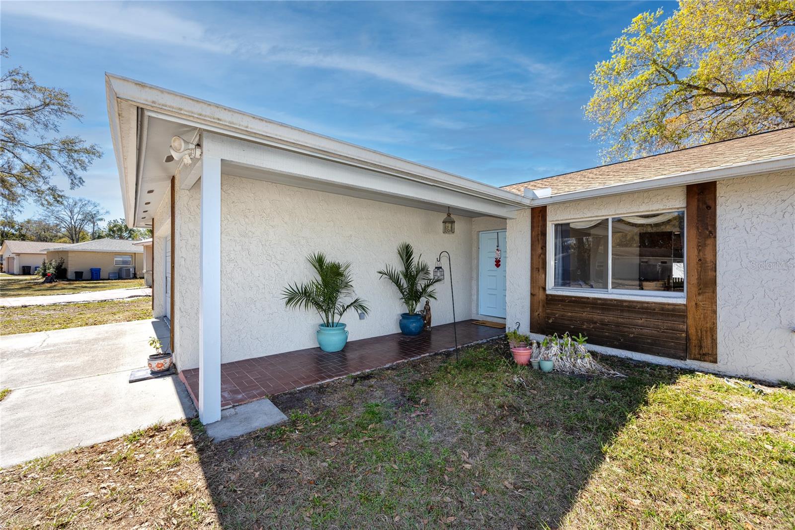 4 Bed, 2 Bath 2 Car Garage Home at 14012 Cascade Ln, Tampa, FL 33618