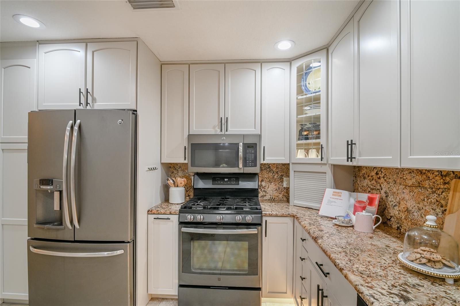 1516 FOX CREEK DR, SARASOTA, FL, 34240