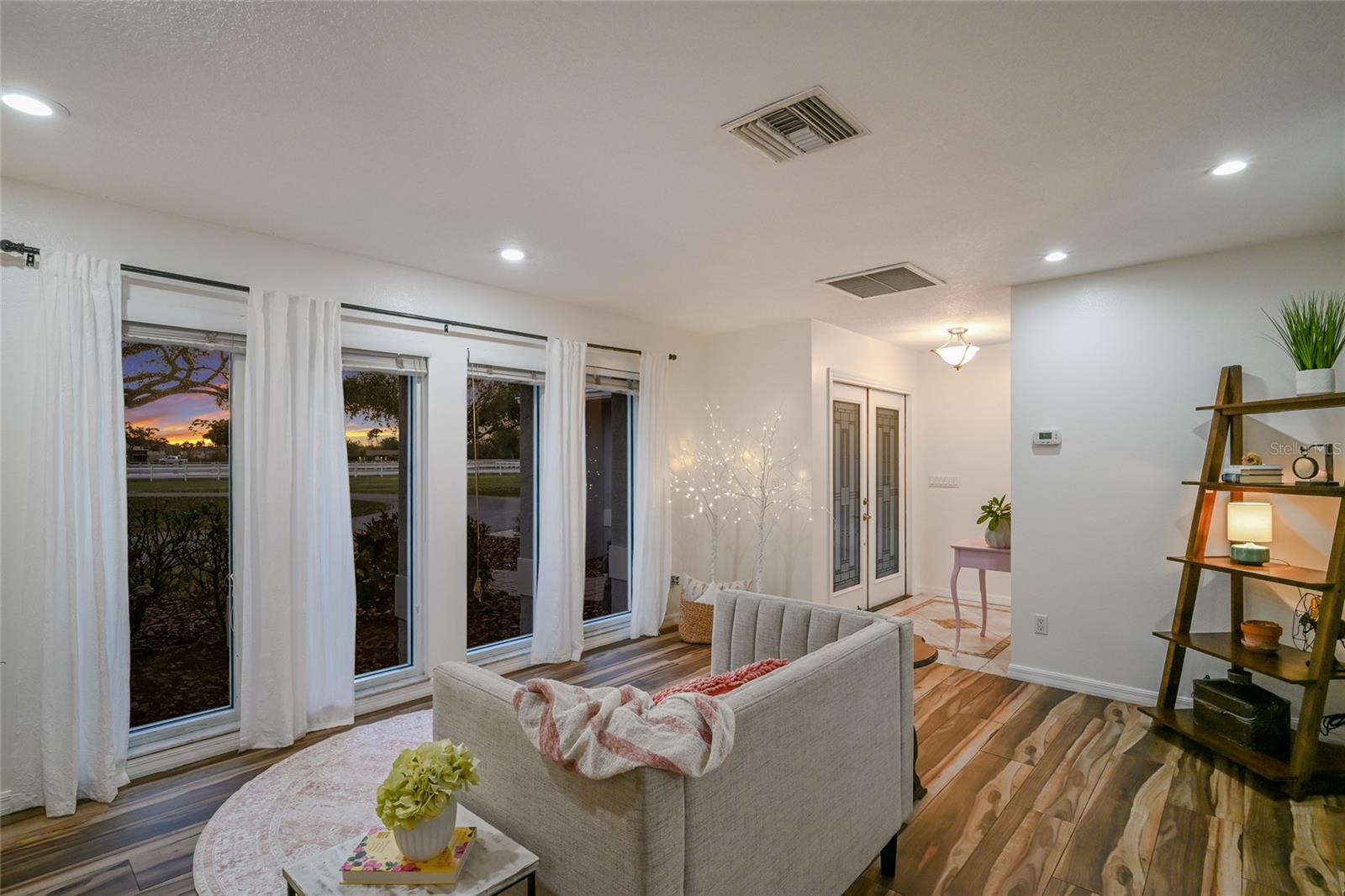 1516 FOX CREEK DR, SARASOTA, FL, 34240