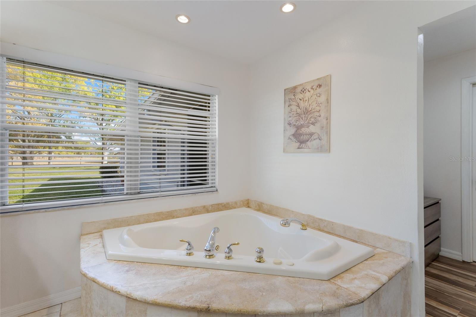 1516 FOX CREEK DR, SARASOTA, FL, 34240