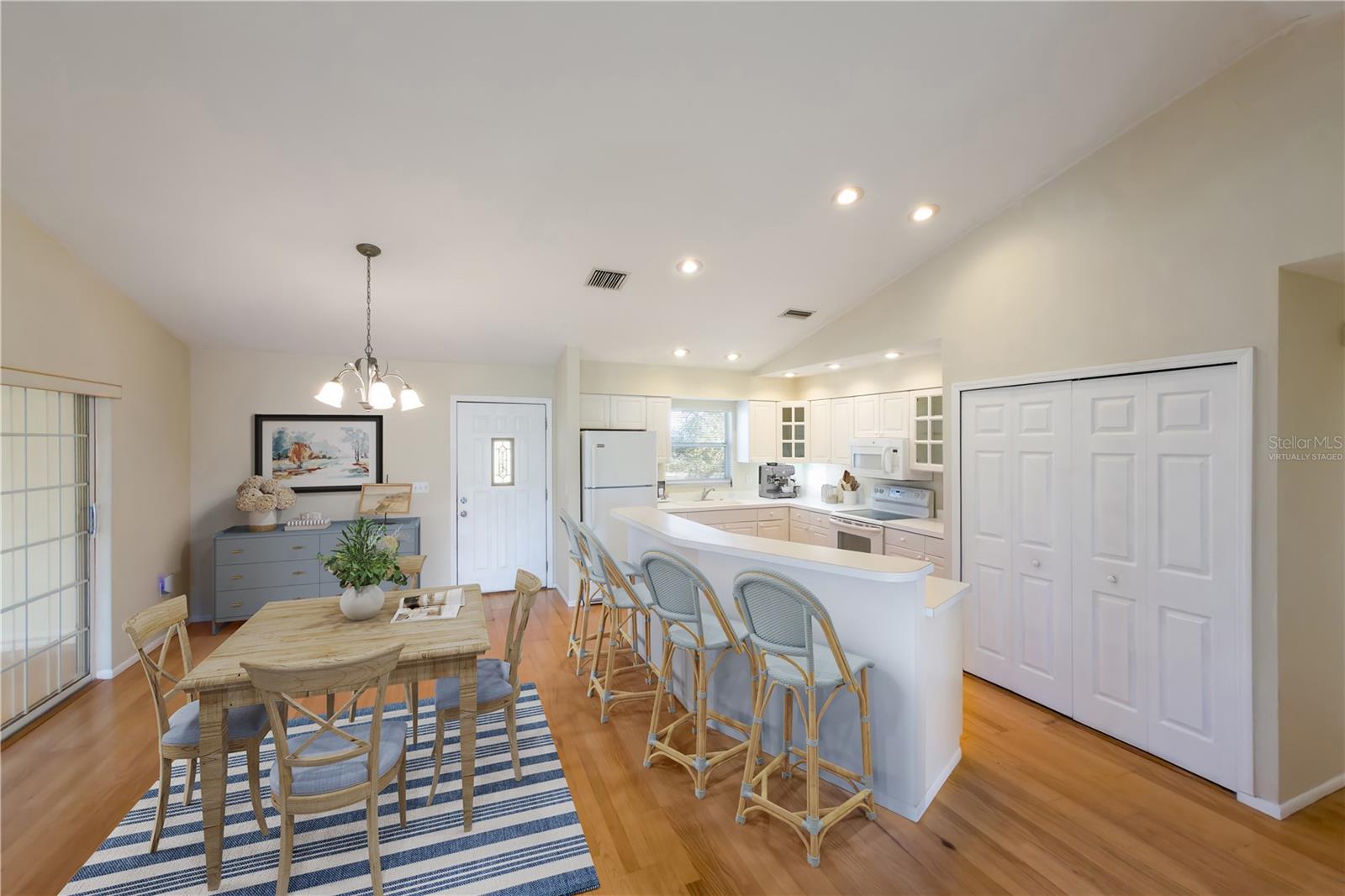 1516 FOX CREEK DR, SARASOTA, FL, 34240