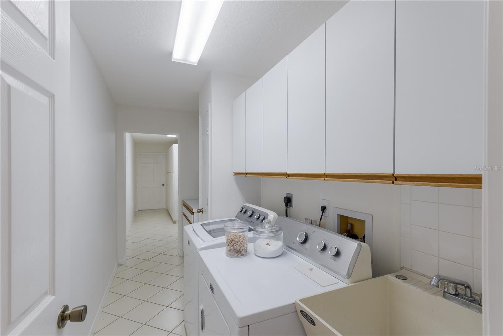 1516 FOX CREEK DR, SARASOTA, FL, 34240