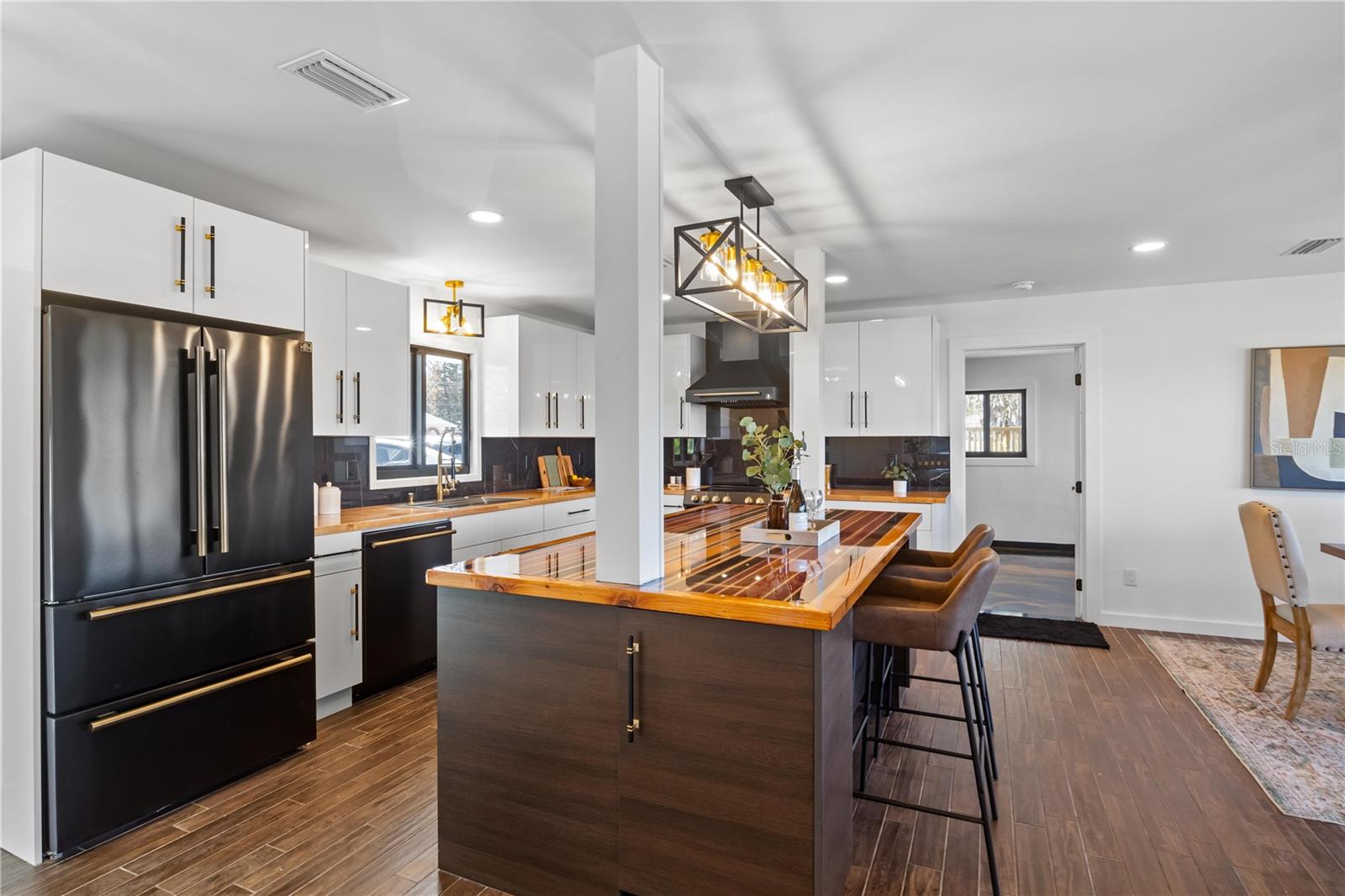 203 PARKWOOD LN, EDGEWATER, FL, 32132