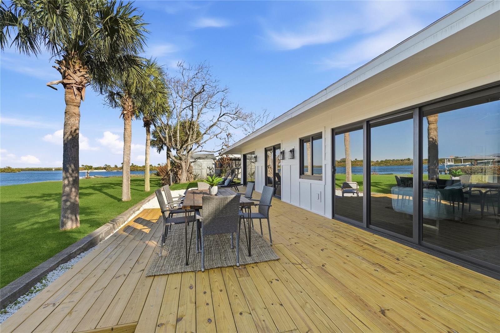 203 PARKWOOD LN, EDGEWATER, FL, 32132