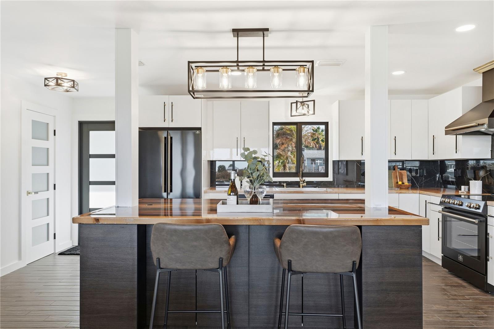 203 PARKWOOD LN, EDGEWATER, FL, 32132